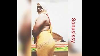 saree blouse removing Amateur video trannies with vaginas