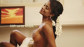 saree viedio malayali 3gp blouse girls download and stripping bra their Show body in hotel