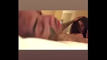cerrar piernas oral Webcam girl dildos her pussy and squirts 3
